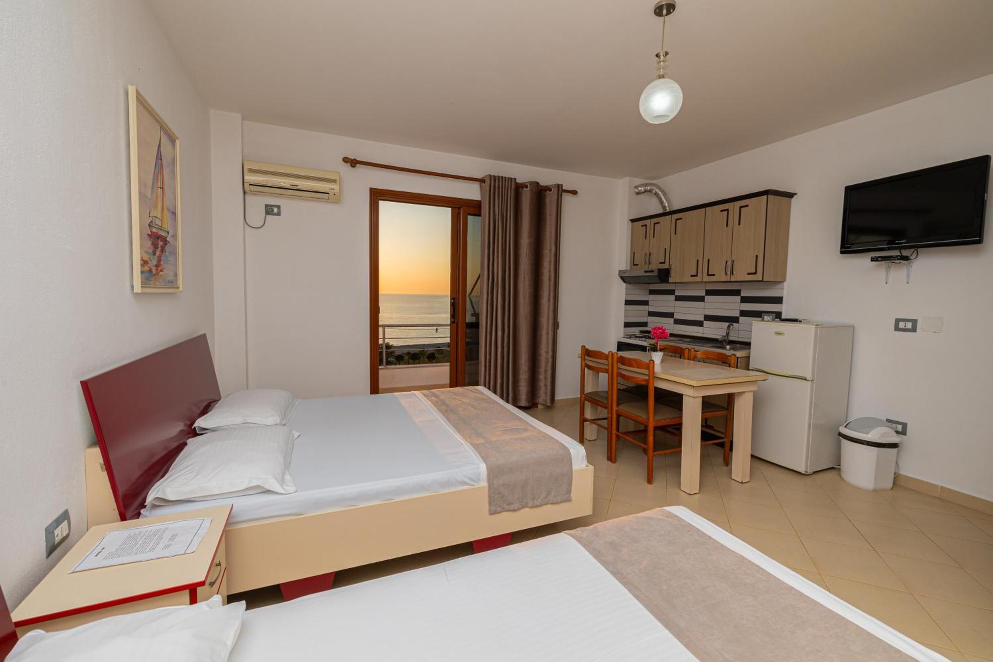 Hotel Idi Влёра Экстерьер фото