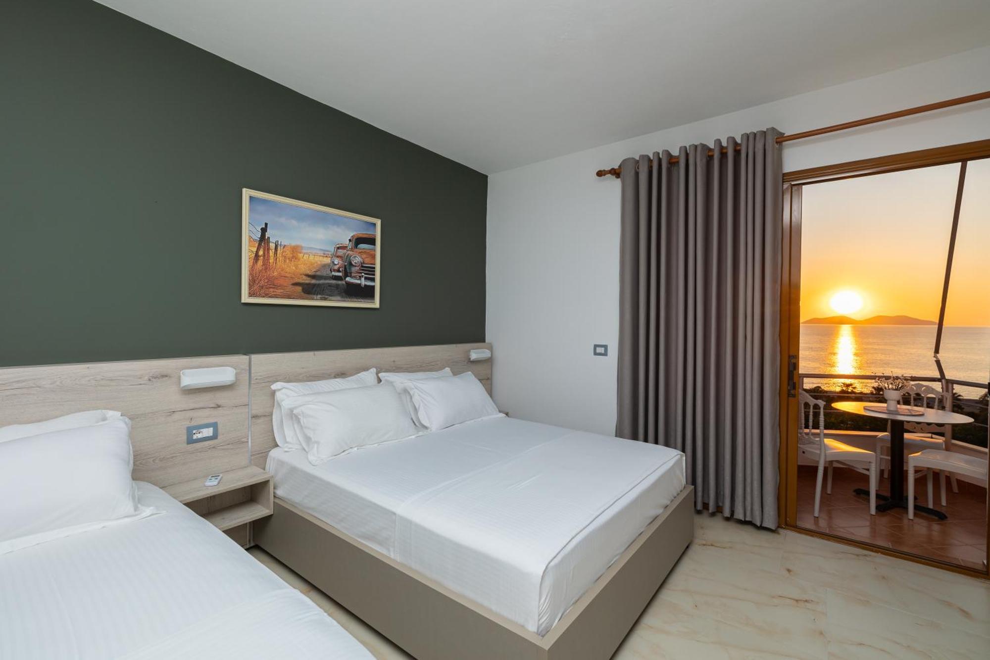 Hotel Idi Влёра Экстерьер фото