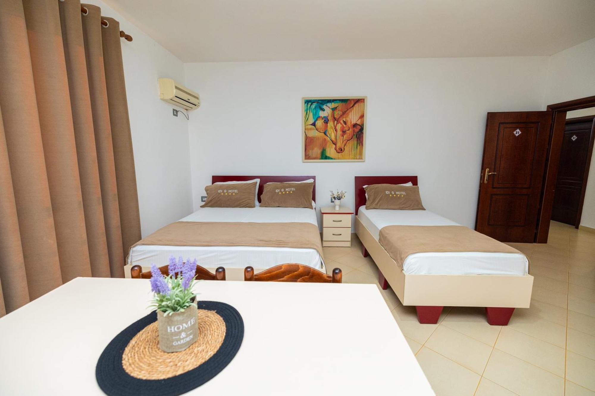 Hotel Idi Влёра Экстерьер фото
